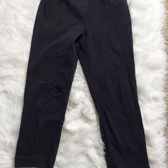 Soft Surroundings Black Capri pants - Picture 5 of 9